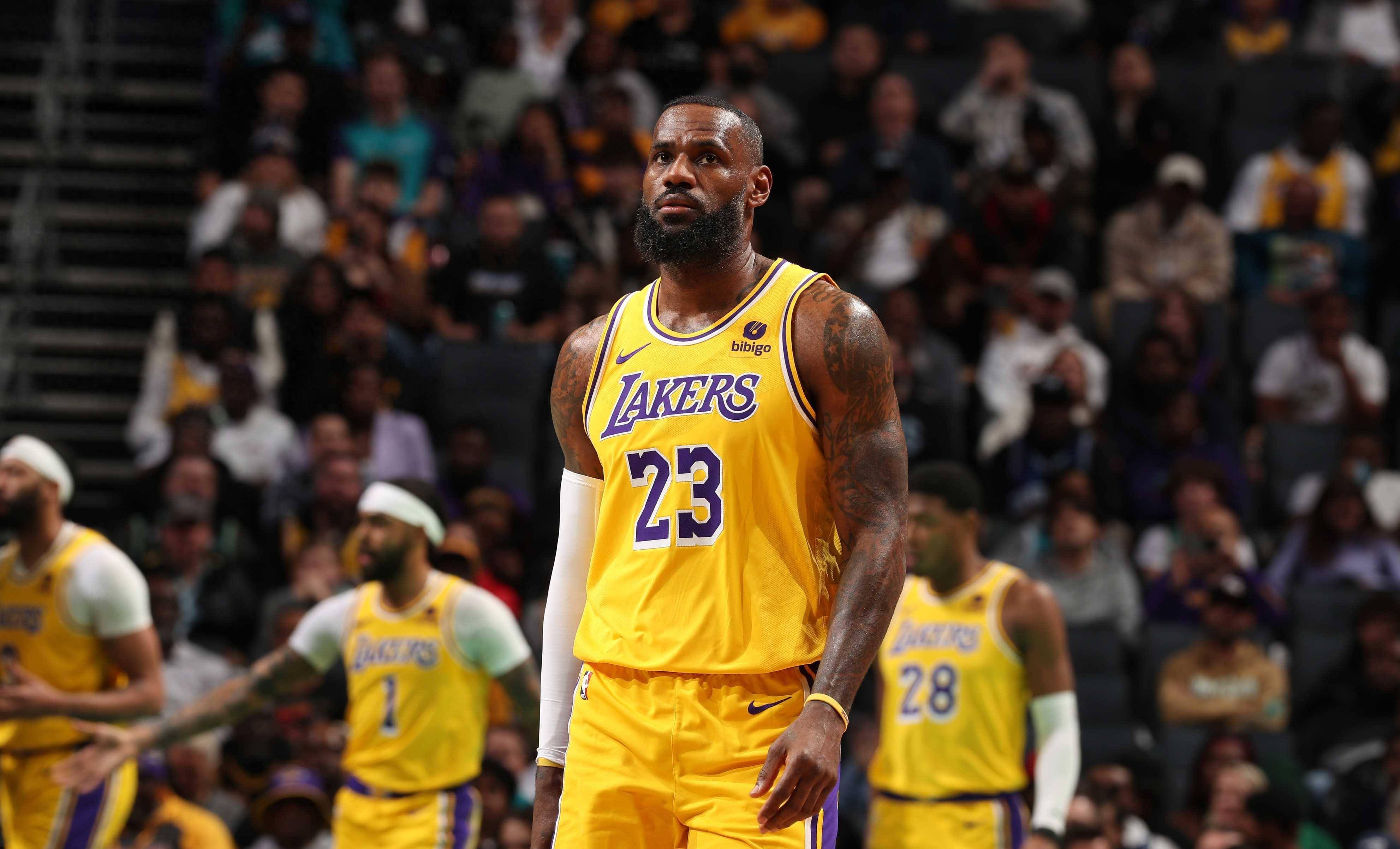 包含里程碑夜！丹佛掘金刷新队史纪录，荷甲今晨刷纪录，管理层满意，赛程密集仍需轮换的词条